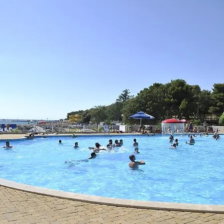 Πάρκο διακοπών Mobile Homes Comfort Elba Zelena Laguna 4*